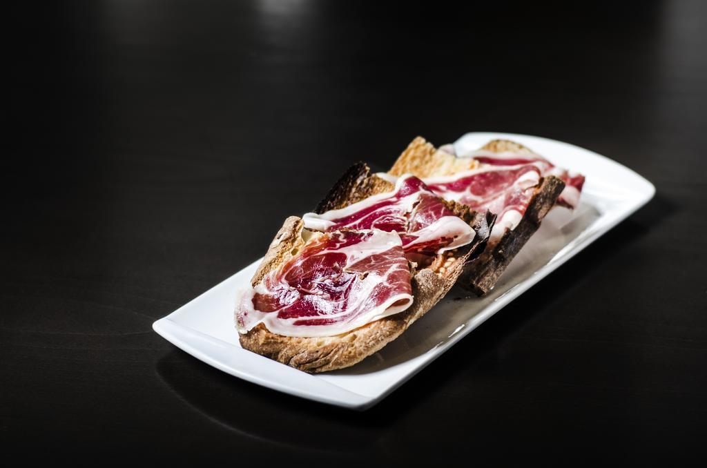 La Trobada Hotel Boutique Ripoll Eksteriør billede